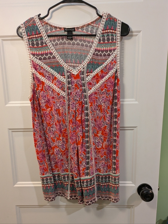 new directions Tops - 🔴 new directions Orange Floral Printed V-Neck Sleeveless top